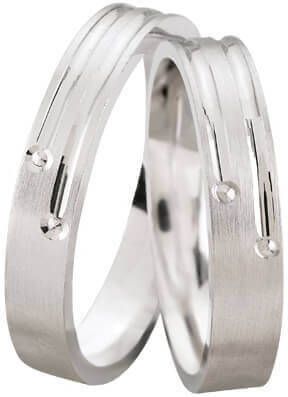 Christian Trouwringen met diamanten 0.04 ct.